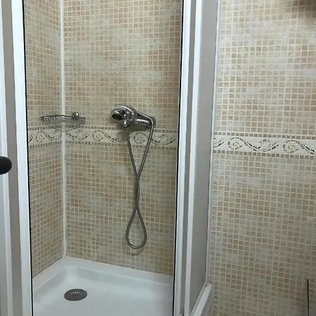 Plaza Aparthotel *